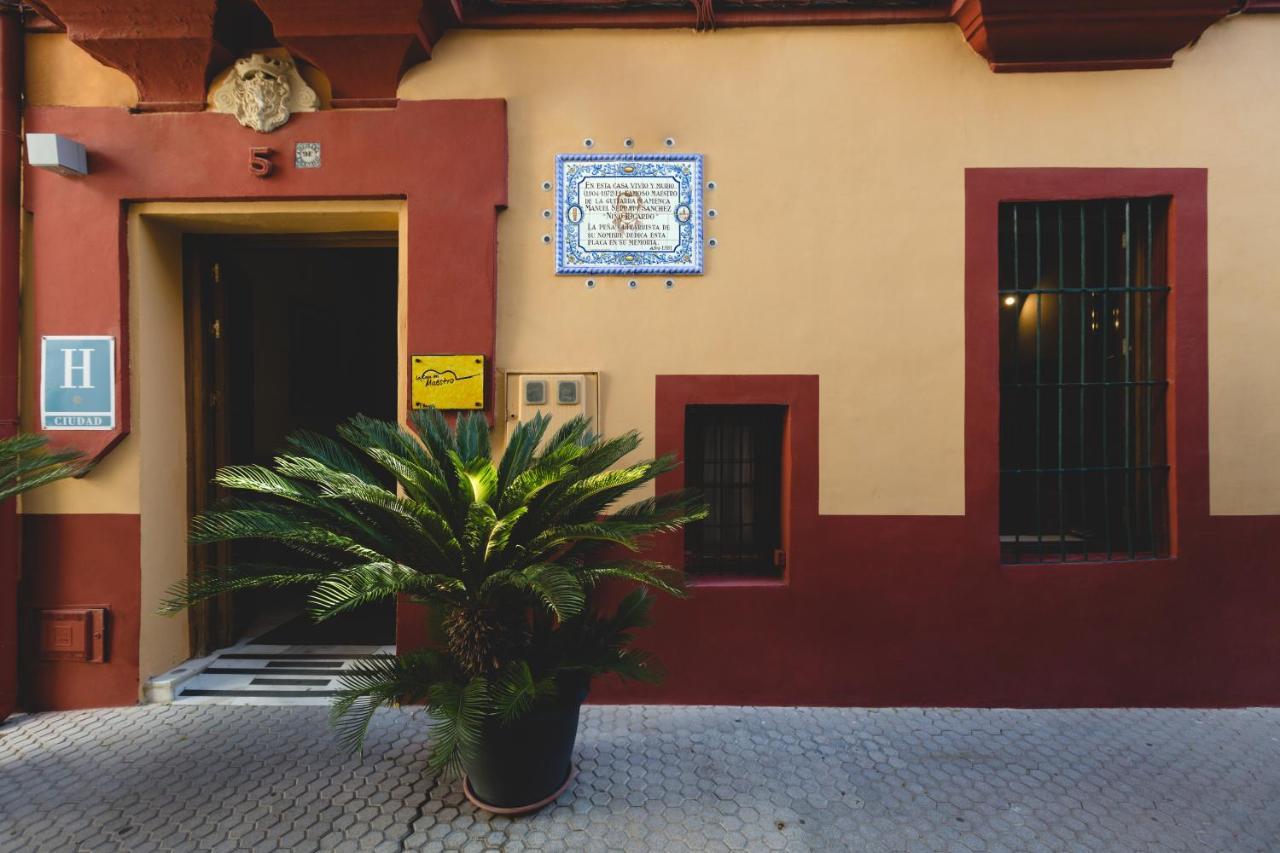 Отель La Casa Del Maestro Boutique Севилья Экстерьер фото