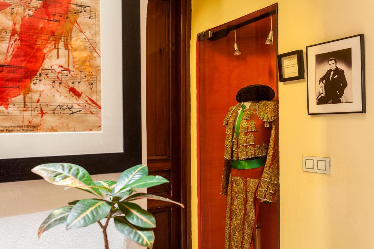 Отель La Casa Del Maestro Boutique Севилья Экстерьер фото