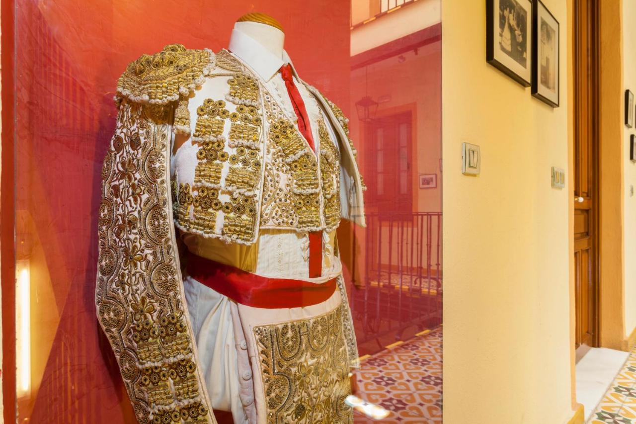 Отель La Casa Del Maestro Boutique Севилья Экстерьер фото