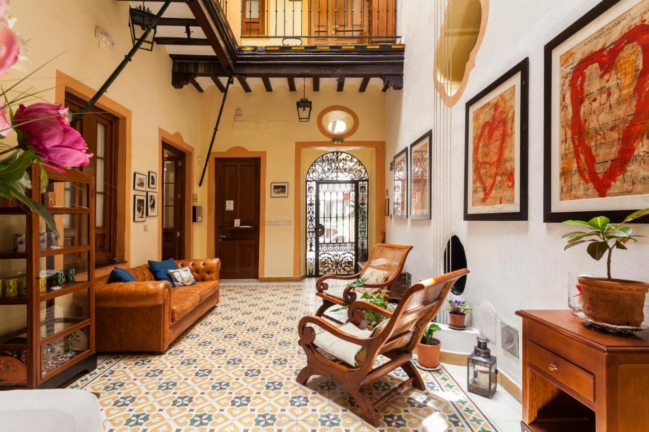 Отель La Casa Del Maestro Boutique Севилья Экстерьер фото