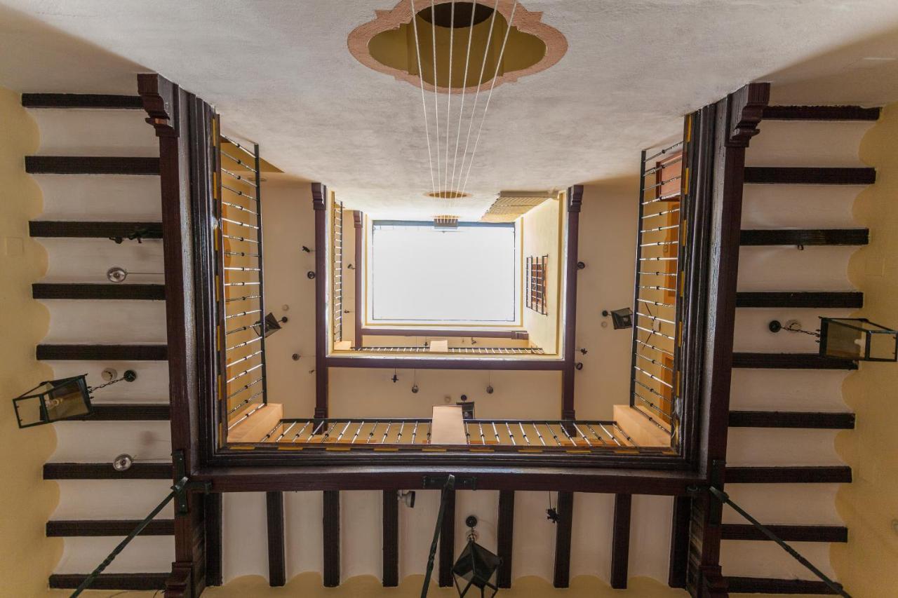 Отель La Casa Del Maestro Boutique Севилья Экстерьер фото